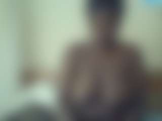 Linah Vee's Live Sex Cam Show