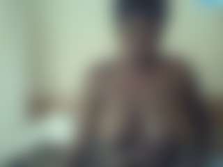 Linah Vee's Live Sex Cam Show