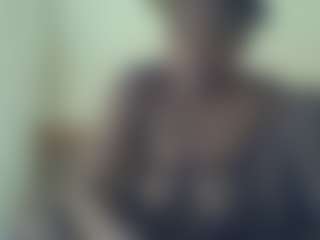 Linah Vee's Live Sex Cam Show
