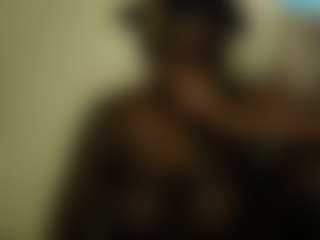 Linah Vee's Live Sex Cam Show