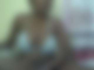 Linah Vee's Live Sex Cam Show