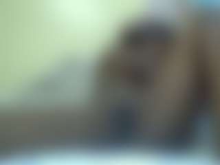Linah Vee's Live Sex Cam Show