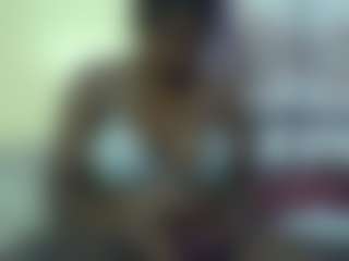 Live cam show with Linah Vee - Twerking on Fling VIP Chat