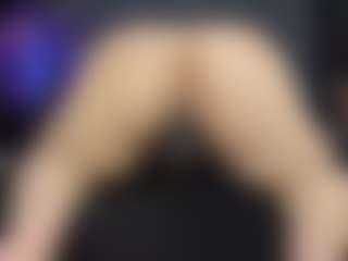 Live cam show with ArethaOzz - Mature on Fling VIP Chat
