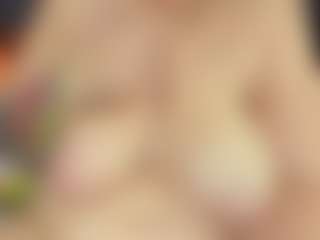 Live cam show with ArethaOzz - MILF on iamadamtest123.com