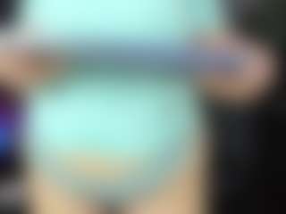 Live cam show with ArethaOzz - Anal on TeamSkeetLive