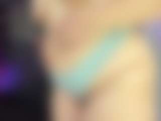 Live cam show with ArethaOzz - Mature on instabang