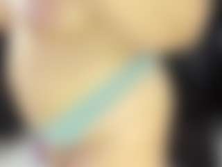 Live cam show with ArethaOzz - Mature on eurowanks.com