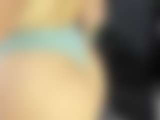 Live cam show with ArethaOzz - Mature on Instabang