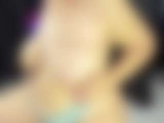 Live cam show with ArethaOzz - MILF on instabang