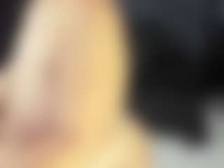 Live cam show with ArethaOzz - Toys on Milfs Live