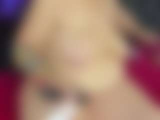 Live cam show with ArethaOzz - Italian on CamwithHer | colombia