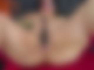 ArethaOzz's Live Sex Cam Show