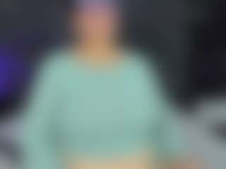 ArethaOzz MILF webcam performer live streaming
