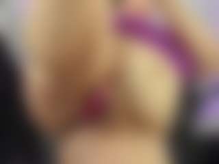 Live cam show with ArethaOzz - Anal on SinfulBabes