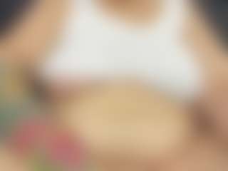 Live cam show with ArethaOzz - Toys on crypto-cams