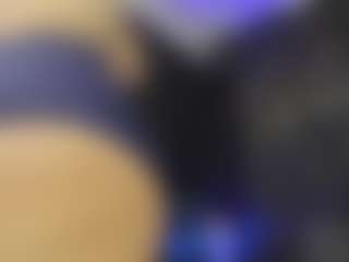 ArethaOzz's Live Sex Cam Show