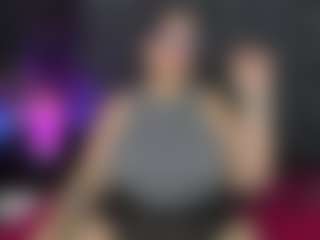 ArethaOzz MILF webcam performer live streaming