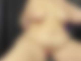 ArethaOzz's Live Sex Cam Show