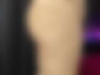 ArethaOzz's Live Sex Cam Show