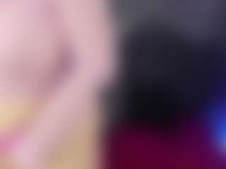 Live cam show with ArethaOzz - Mature on Streamer API