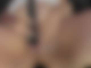 Live cam show with ArethaOzz - Mature on liverealitysex.com