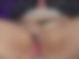 ArethaOzz's Live Sex Cam Show