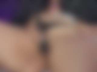 ArethaOzz's Live Sex Cam Show