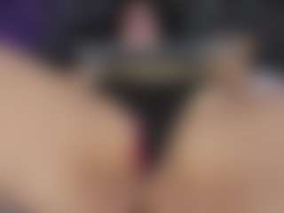 ArethaOzz's Live Sex Cam Show