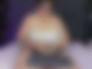 ArethaOzz's Live Sex Cam Show