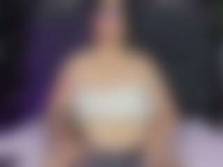 ArethaOzz's Live Sex Cam Show