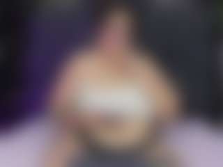 Live cam show with ArethaOzz - Asshole Mature on liverealitysex.com