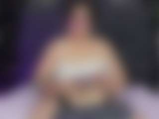 Live cam show with ArethaOzz - Asshole Mature on PervPlay.com