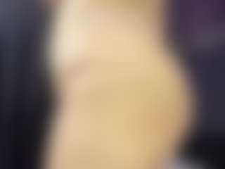 Live cam show with ArethaOzz - Latina MILF on 1on1-livenow | colombia