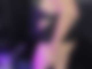 Live cam show with ArethaOzz - Latina Mature on Dare Cams | colombia