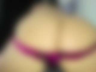 ArethaOzz's Live Sex Cam Show