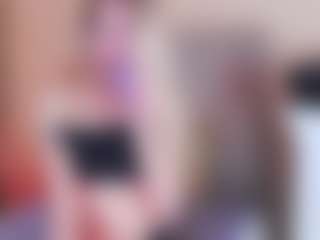 KiraNigh's Live Sex Cam Show