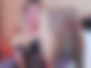 KiraNigh's Live Sex Cam Show