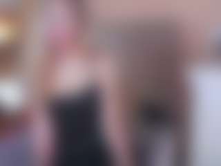 Live cam show with KiraNigh - Thong on CamwithHer