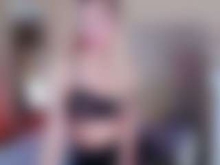 KiraNigh's Live Sex Cam Show