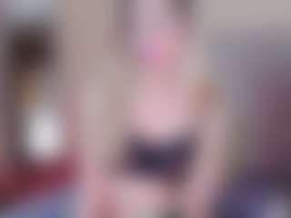 KiraNigh's Live Sex Cam Show
