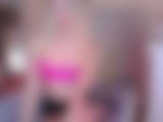 Live cam show with KiraNigh - Stockings on Chatstar