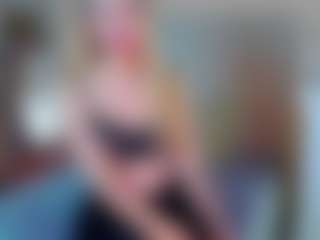 KiraNigh's Live Sex Cam Show