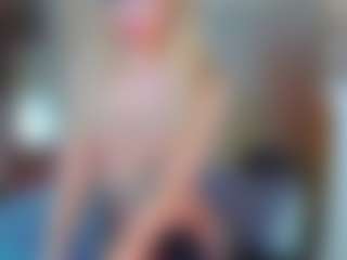 KiraNigh's Live Sex Cam Show