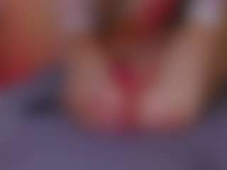 Live cam show with KiraNigh - Cute on Gym Cam Girls