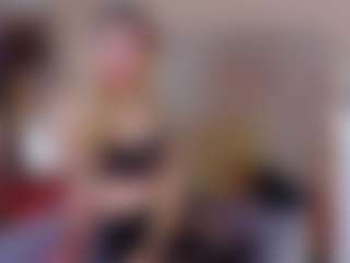 KiraNigh's Live Sex Cam Show