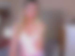 KiraNigh's Live Sex Cam Show