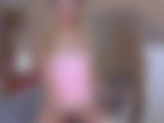 KiraNigh's Live Sex Cam Show