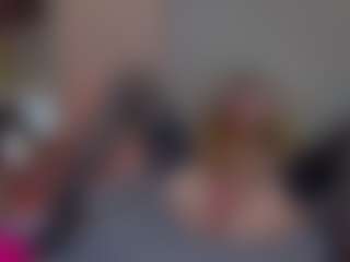 Live cam show with KiraNigh - Thong on xxxlivecams.org