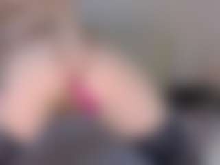 KiraNigh's Live Sex Cam Show